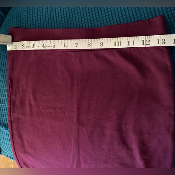 ❣️$5 Deal❣️ F21 Bundle of 2 Mini Skirts - Picture 6 of 9